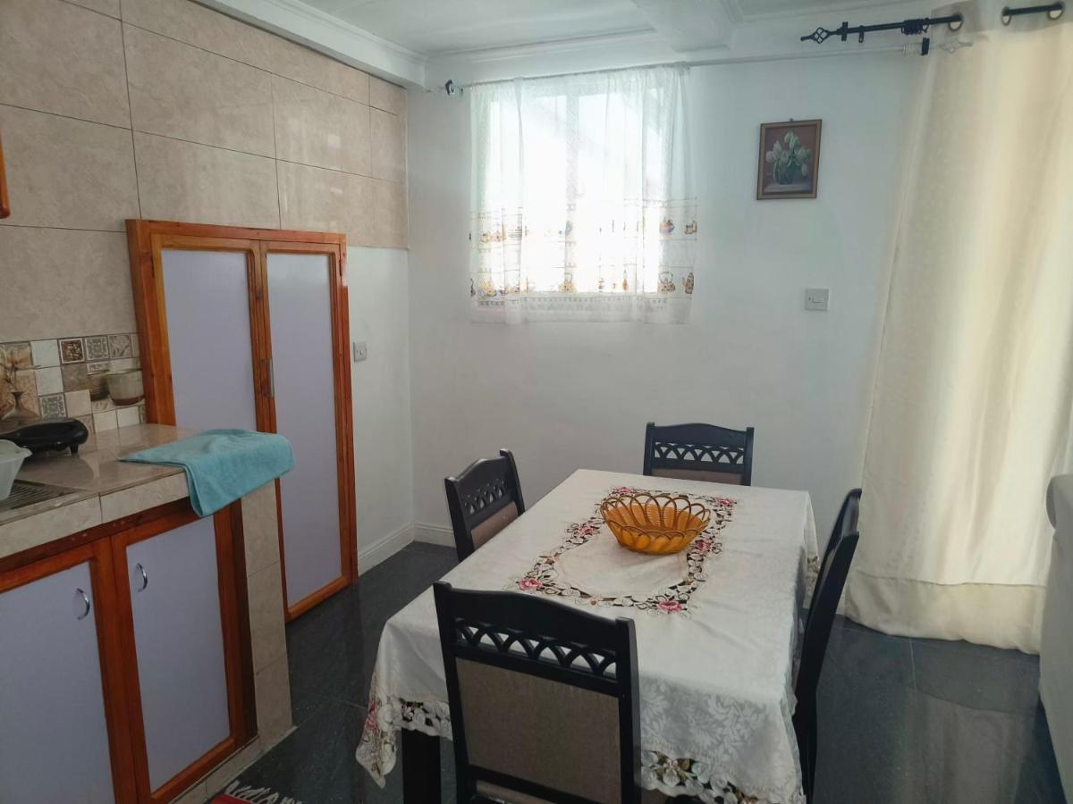 Alpha & Omega Apartment Seychelles Beau Vallon  Exterior foto